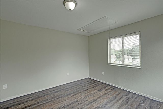 5406 Bataan Road, Houston, TX 77033