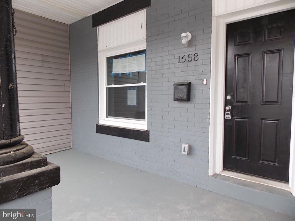 1658 S 54TH ST, Philadelphia, PA 19143