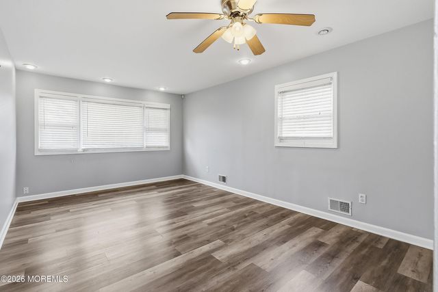 39 Harborage Avenue, Bayville, NJ 08721