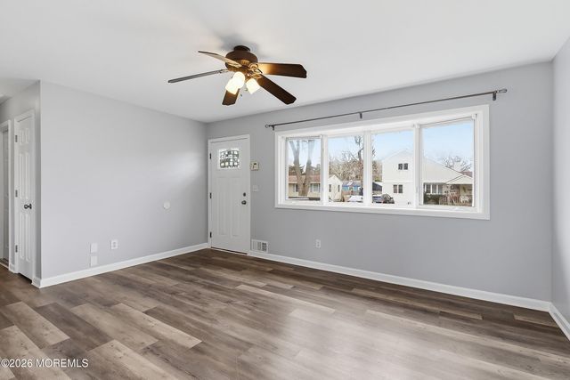 39 Harborage Avenue, Bayville, NJ 08721