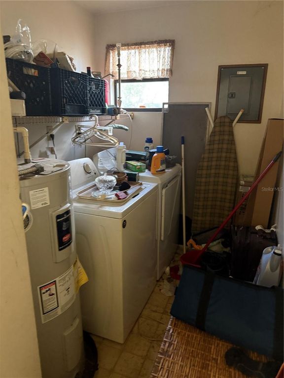 Image 11 of property listing at 1540 TILLEY AVENUE, Clearwater, FL 33756