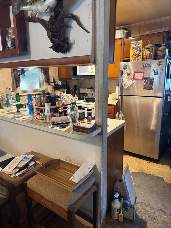 Image 3 of property listing at 1540 TILLEY AVENUE, Clearwater, FL 33756