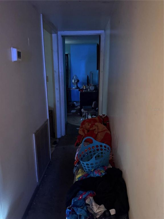 Image 8 of property listing at 1540 TILLEY AVENUE, Clearwater, FL 33756