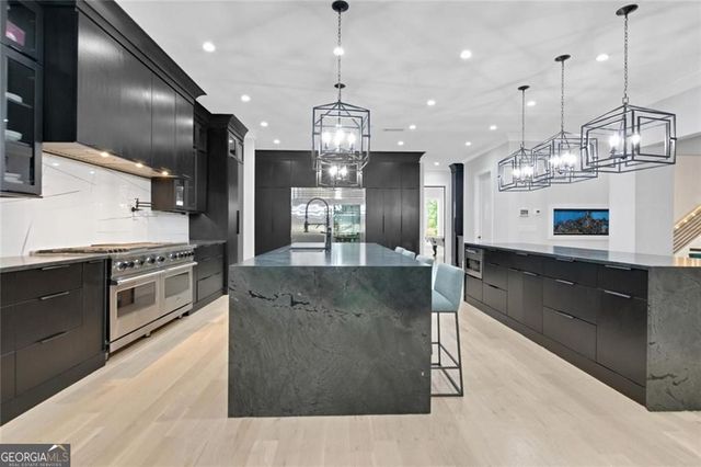 365 Cagle Road, Roswell, GA 30075
