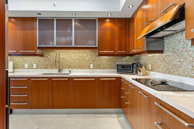 3101 S Ocean Drive 901, Hollywood, FL 33019