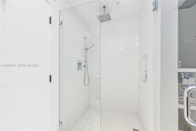 465 NE 112th St, Miami, FL 33161