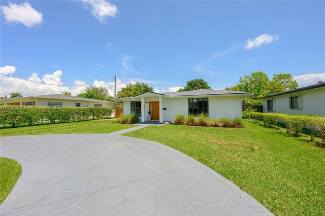 465 NE 112th St, Miami, FL 33161