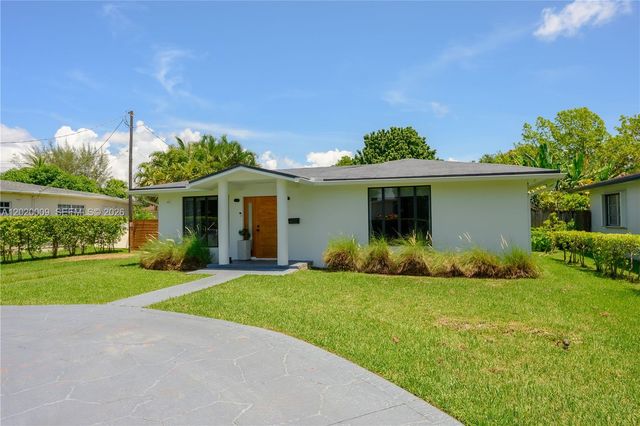465 NE 112th St, Miami, FL 33161