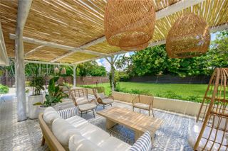 465 NE 112th St, Miami, FL 33161