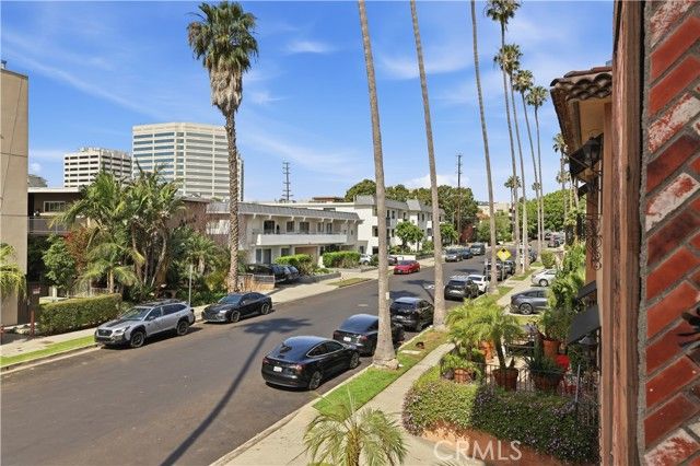 1338 Amherst 102, Los Angeles, CA 90025