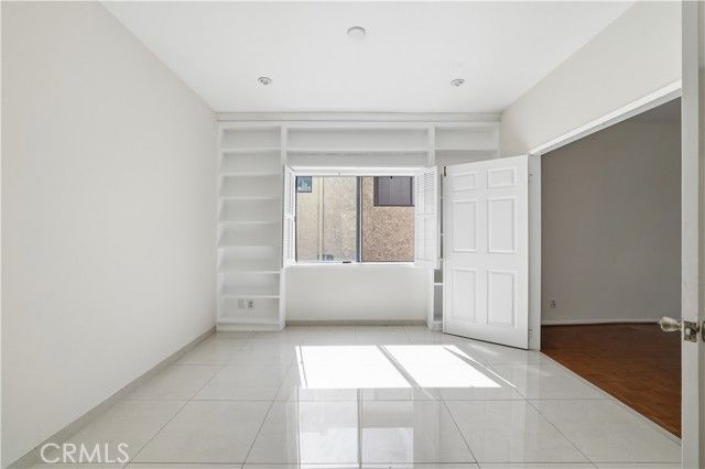 1338 Amherst 102, Los Angeles, CA 90025