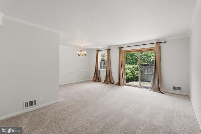 1306 COMMONWEALTH AVE, Alexandria, VA 22301