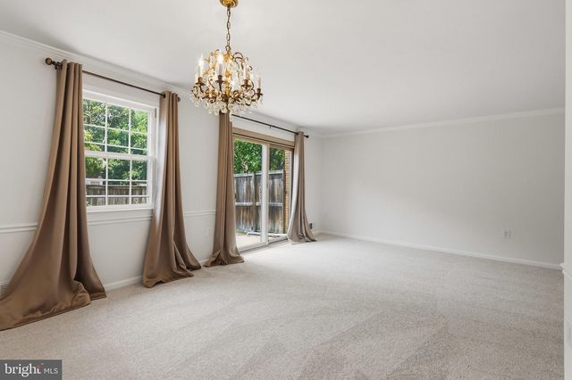 1306 COMMONWEALTH AVE, Alexandria, VA 22301