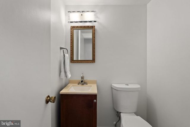 1306 COMMONWEALTH AVE, Alexandria, VA 22301