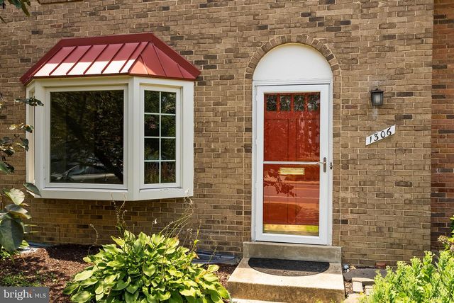1306 COMMONWEALTH AVE, Alexandria, VA 22301