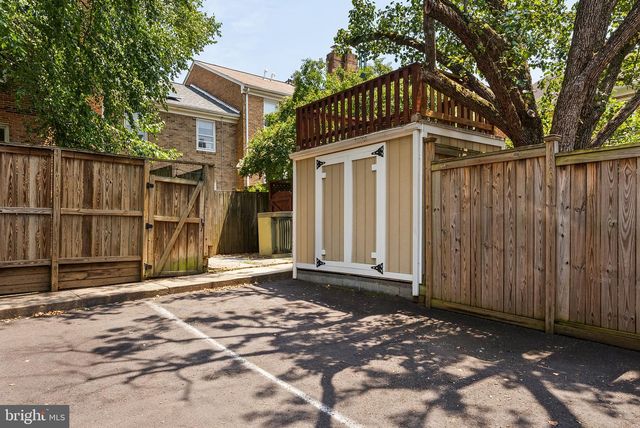 1306 COMMONWEALTH AVE, Alexandria, VA 22301