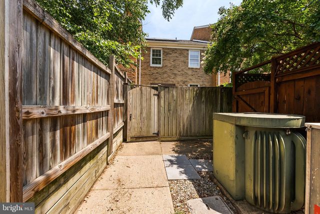 1306 COMMONWEALTH AVE, Alexandria, VA 22301
