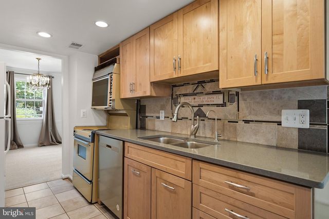 1306 COMMONWEALTH AVE, Alexandria, VA 22301