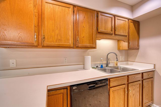 5830 Oak Ridge Drive, Evansville, IN 47711