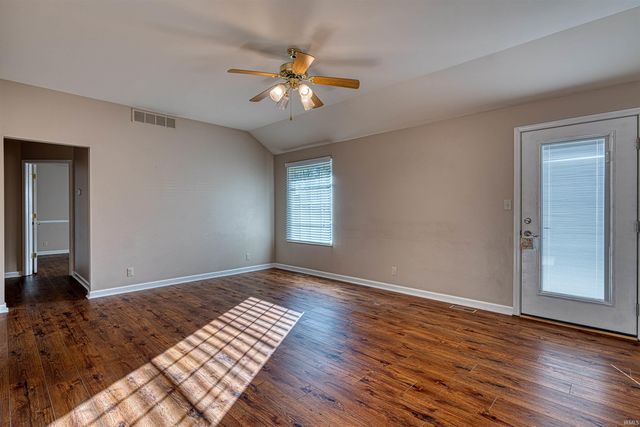 5830 Oak Ridge Drive, Evansville, IN 47711