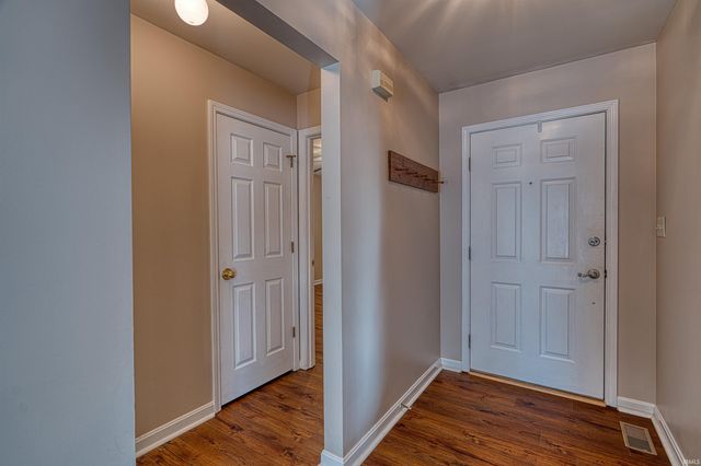 5830 Oak Ridge Drive, Evansville, IN 47711