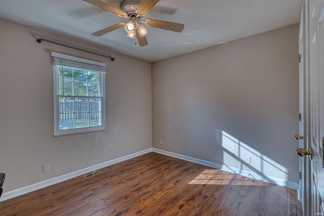5830 Oak Ridge Drive, Evansville, IN 47711