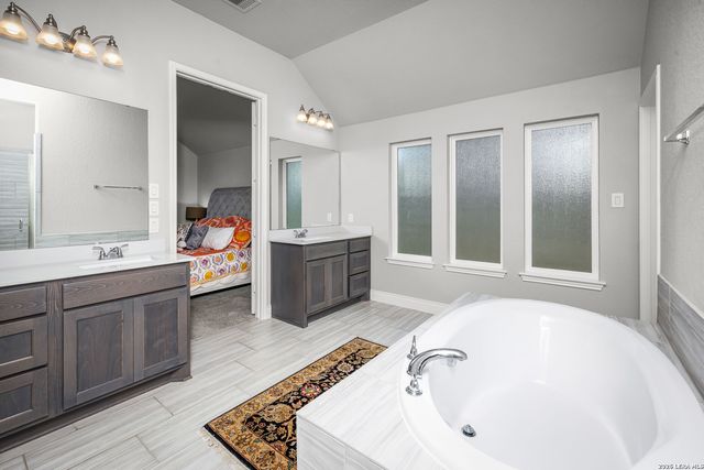 480 TOBACCO PASS, New Braunfels, TX 78132