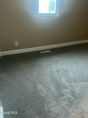 3760 Albany Street, Niskayuna, NY 12304