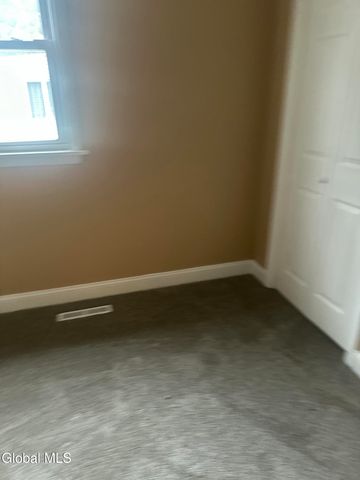 3760 Albany Street, Niskayuna, NY 12304