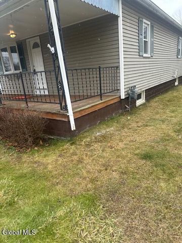 3760 Albany Street, Niskayuna, NY 12304