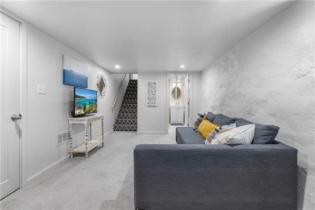 2509 TRACY Avenue, Kansas City, MO 64108