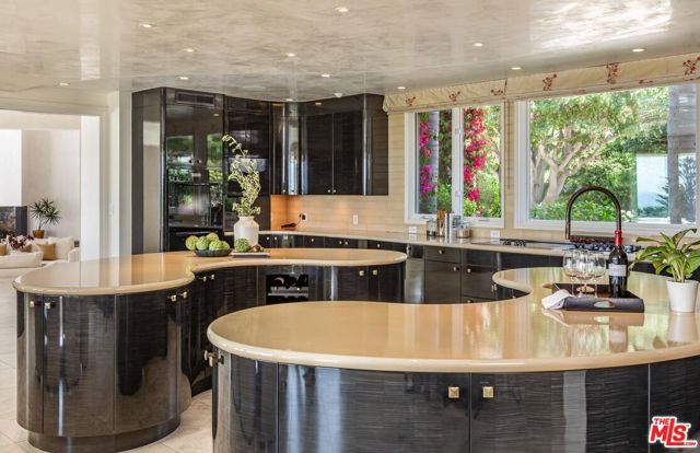 6051 Philip Avenue, Malibu, CA 90265