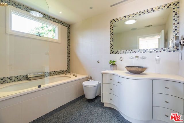 6051 Philip Avenue, Malibu, CA 90265