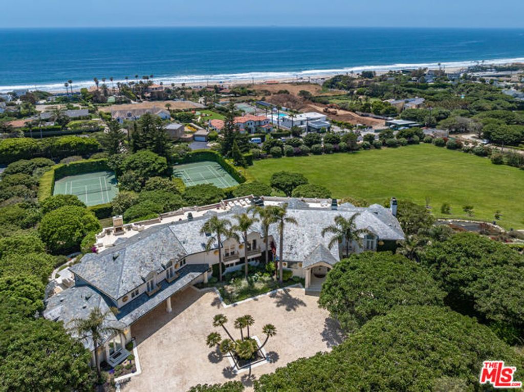 6051 Philip Avenue, Malibu, CA 90265