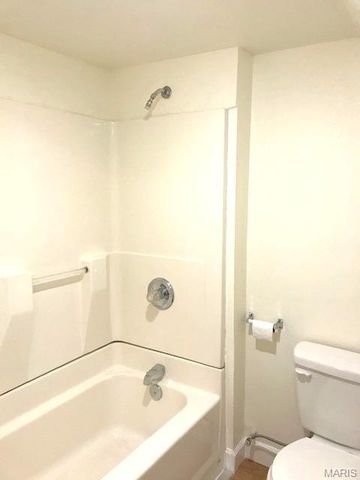 120 W 7th Street, O'fallon, IL 62269