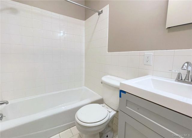 829 W Boston Post Road 3, Mamaroneck, NY 10543