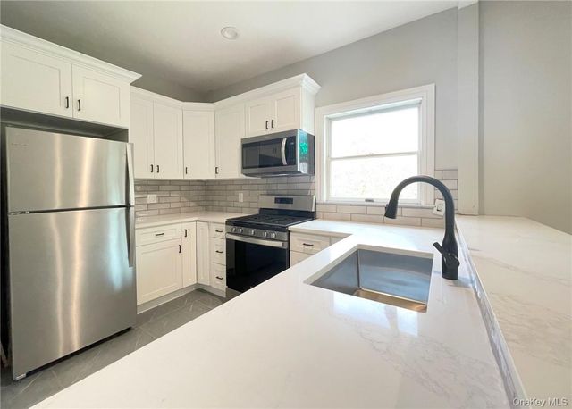 829 W Boston Post Road 3, Mamaroneck, NY 10543