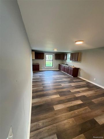 19294 Houghton Street, Detroit, MI 48219