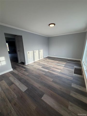 19294 Houghton Street, Detroit, MI 48219