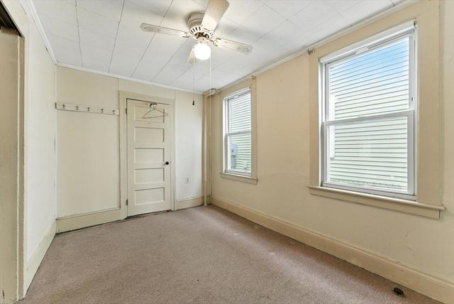 112 Grape St, Chicopee, MA 01013