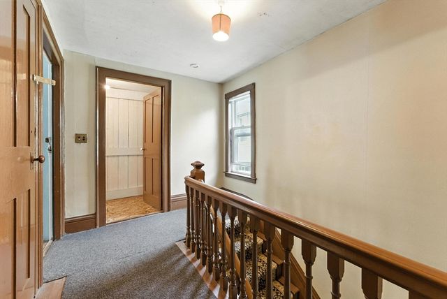 112 Grape St, Chicopee, MA 01013