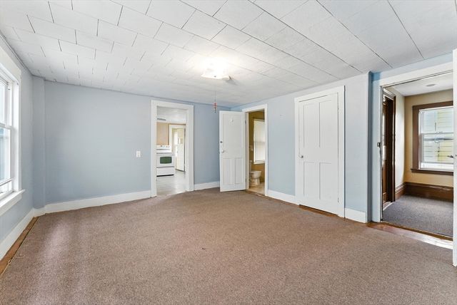 112 Grape St, Chicopee, MA 01013