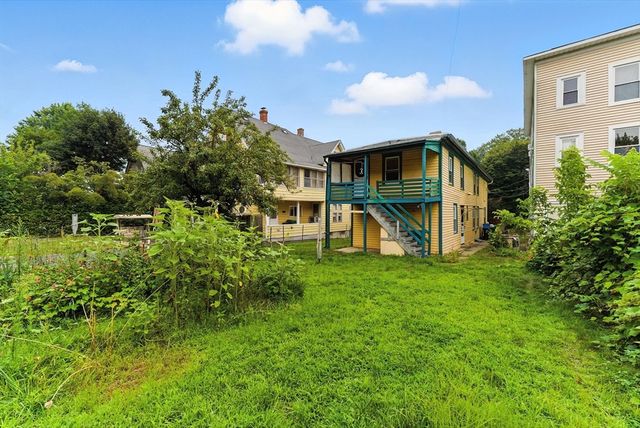 112 Grape St, Chicopee, MA 01013