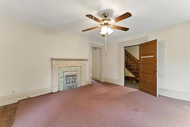 112 Grape St, Chicopee, MA 01013