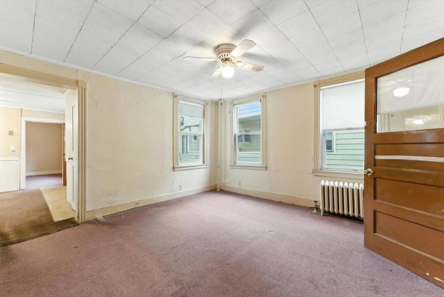 112 Grape St, Chicopee, MA 01013