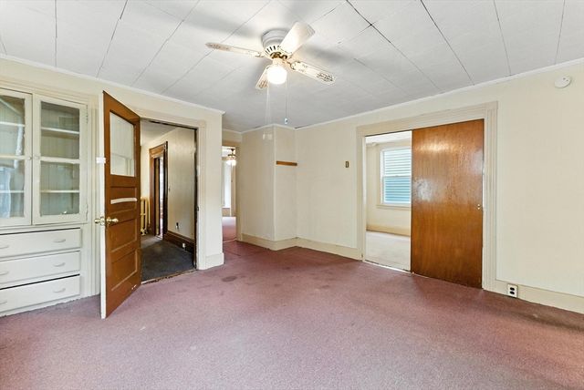 112 Grape St, Chicopee, MA 01013