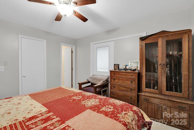 424 N Center Street, Oakboro, NC 28129