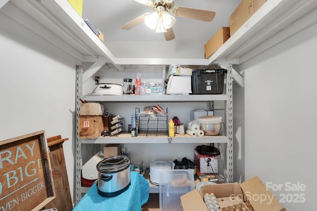 424 N Center Street, Oakboro, NC 28129