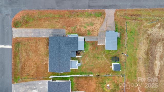 424 N Center Street, Oakboro, NC 28129