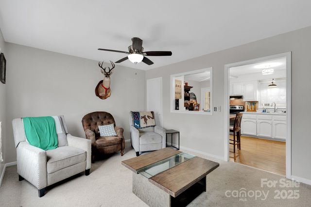 424 N Center Street, Oakboro, NC 28129